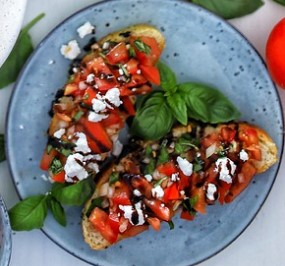 BERTOLLI Cremissimo zum Dekorieren Garnieren von Speisen mit Bertolli Cremissimo