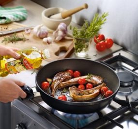 BERTOLLI Olivenöl Cucina – ideal zum Braten BERTOLLI Olivenöl Cucina - ideal zum Braten